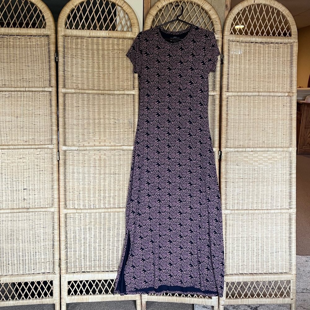 NWOT Coolibar Dounelle Maxi Dress - UPF 50+ Navy and Pink Patterned Dress